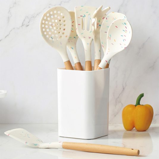Wood handle and Silicone Kitchen Utensis Sets